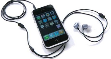Best iPhone earphones UK alternative
